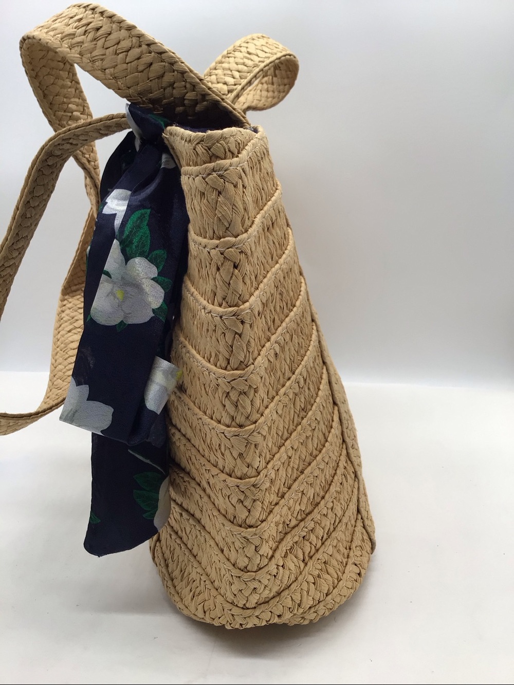Draper James Straw Shoulder Bag - Picture 4 of 8